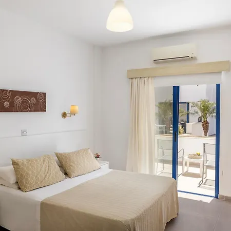 Flouressia Gardens Aparthotel Protaras Exterior photo