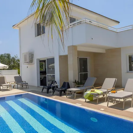 Flouressia Gardens Aparthotel Protaras Exterior photo