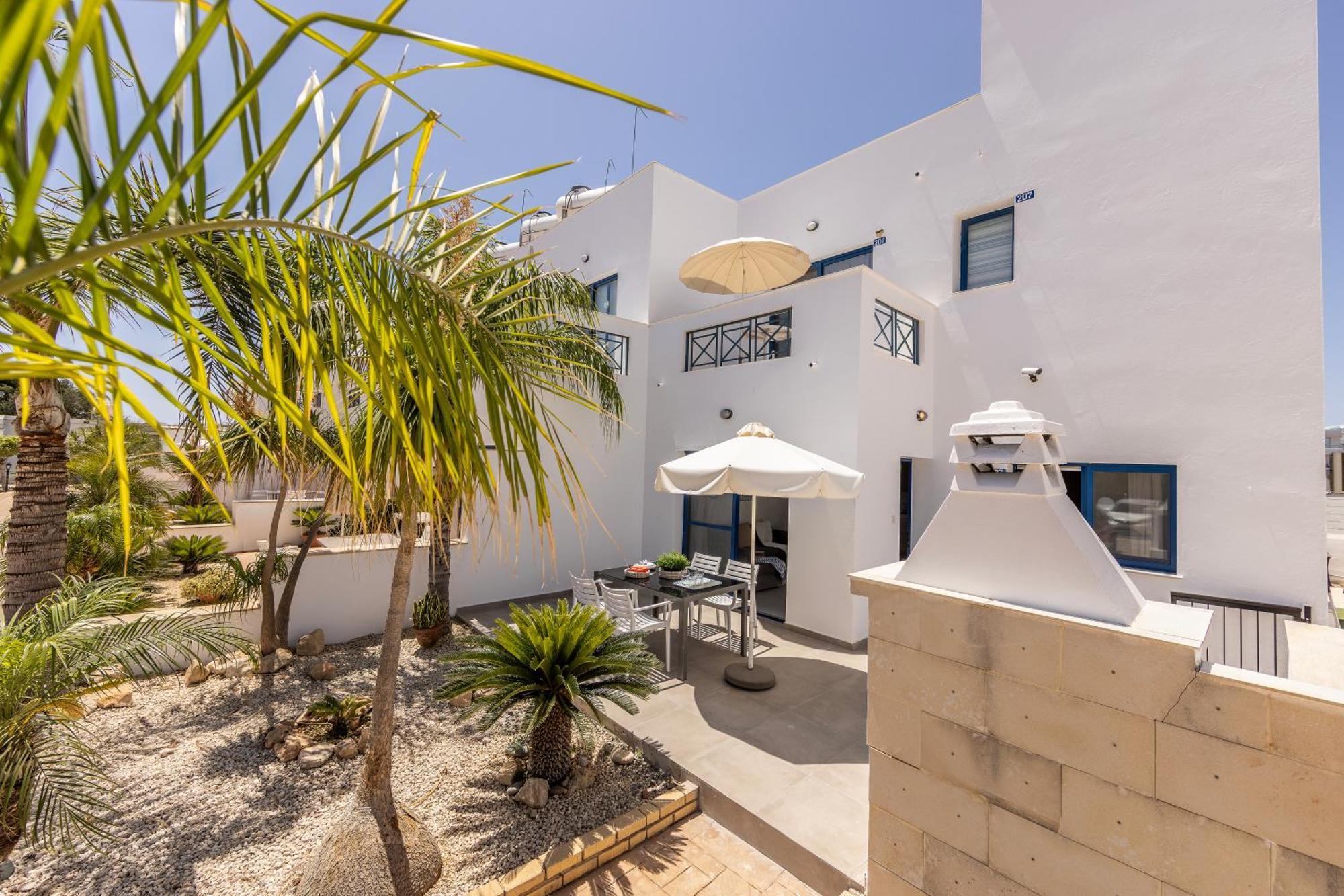 Flouressia Gardens Protaras