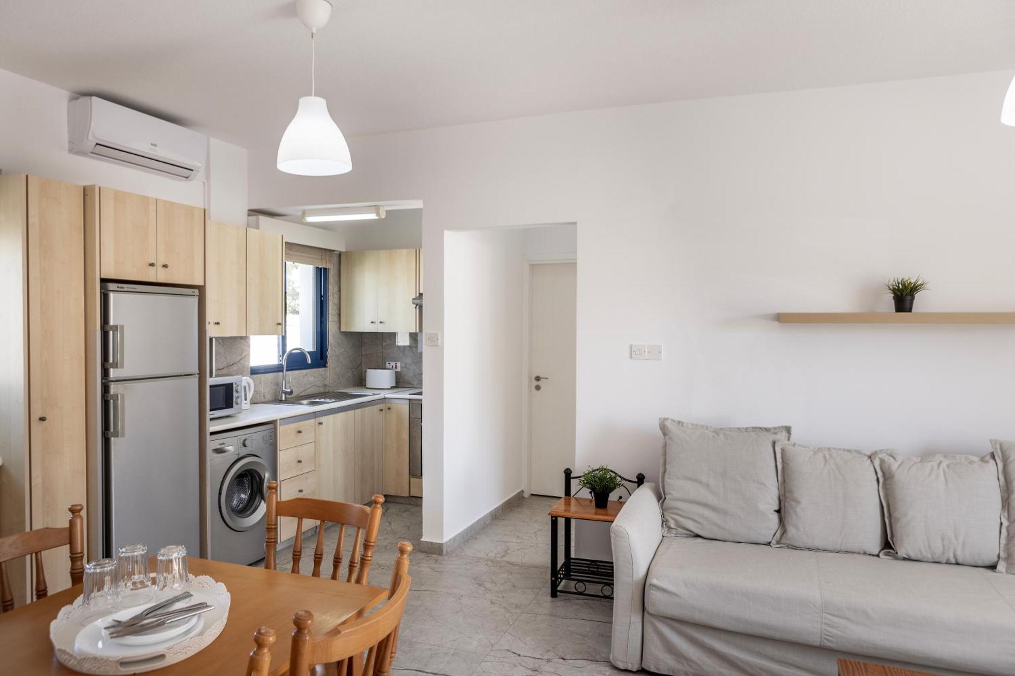 Flouressia Gardens Hotel de apartamente 3*