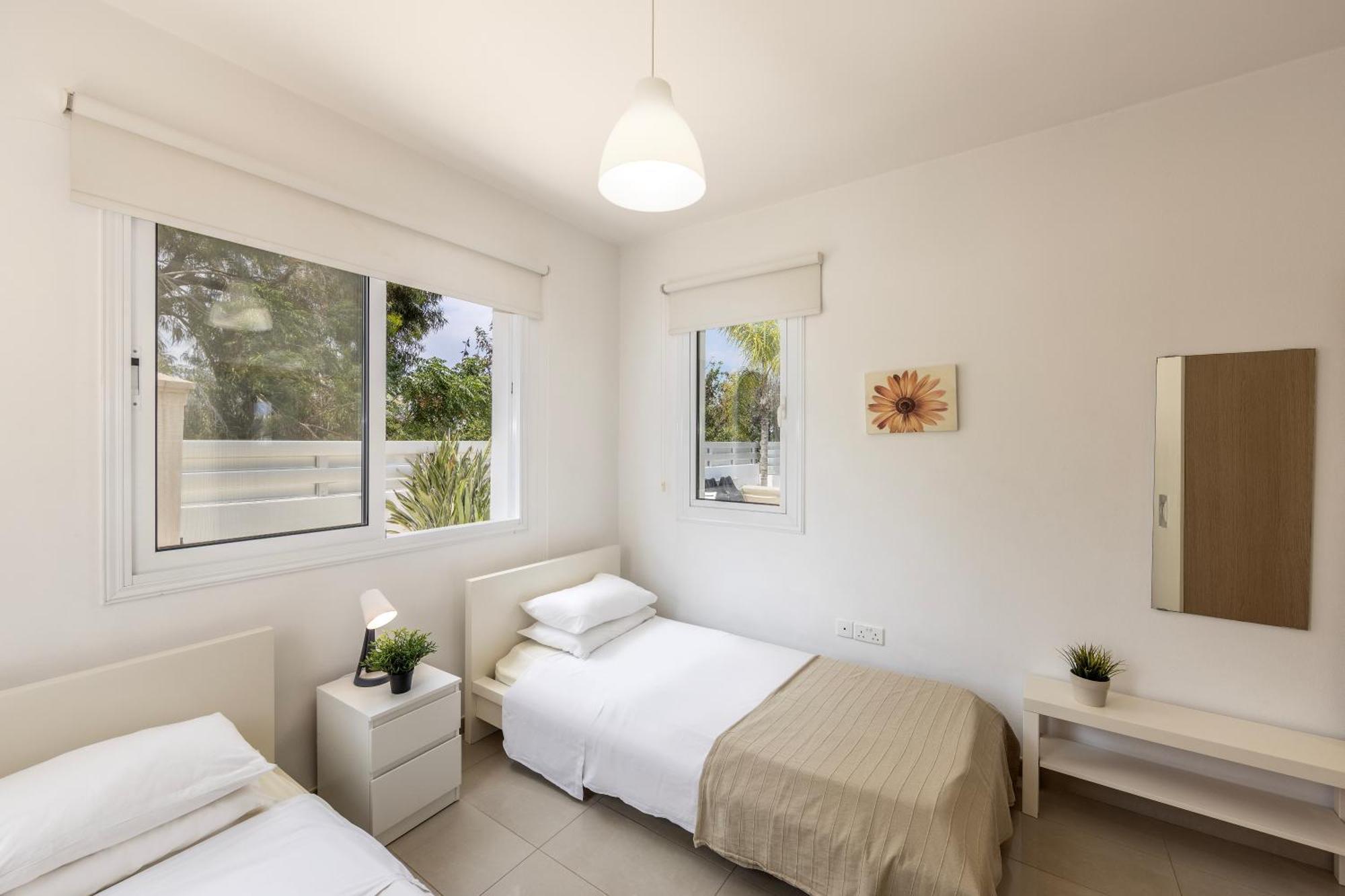 Flouressia Gardens Hotel de apartamente 3*