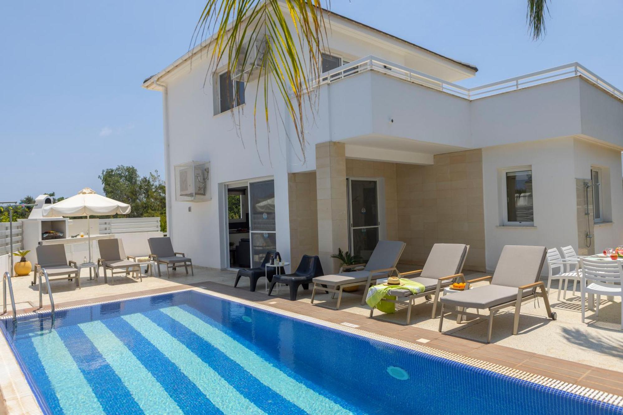 Flouressia Gardens 3* Protaras